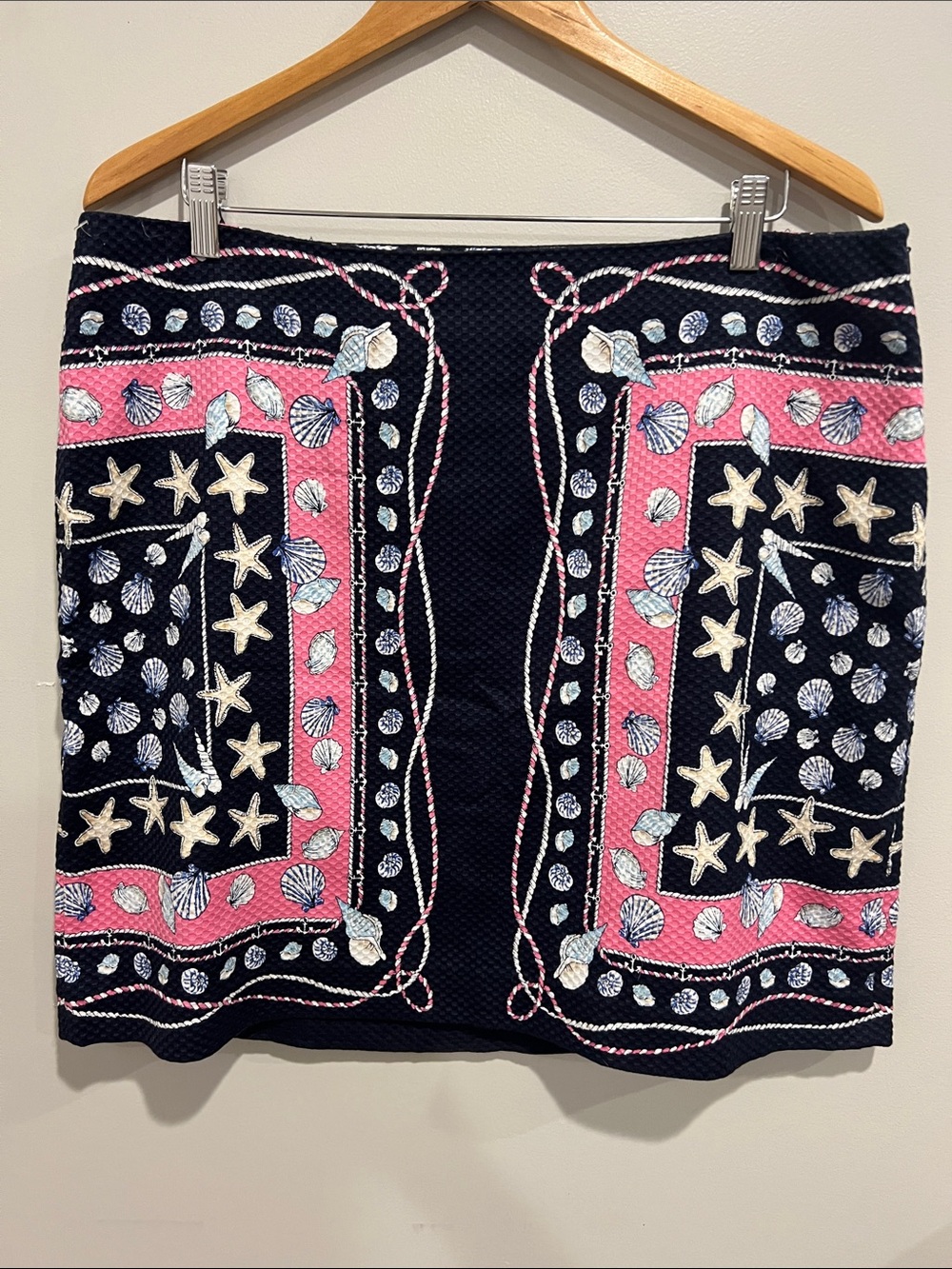 Talbots Navy and Pink Embroidered Seashell Mini Skirt womens 14. lined